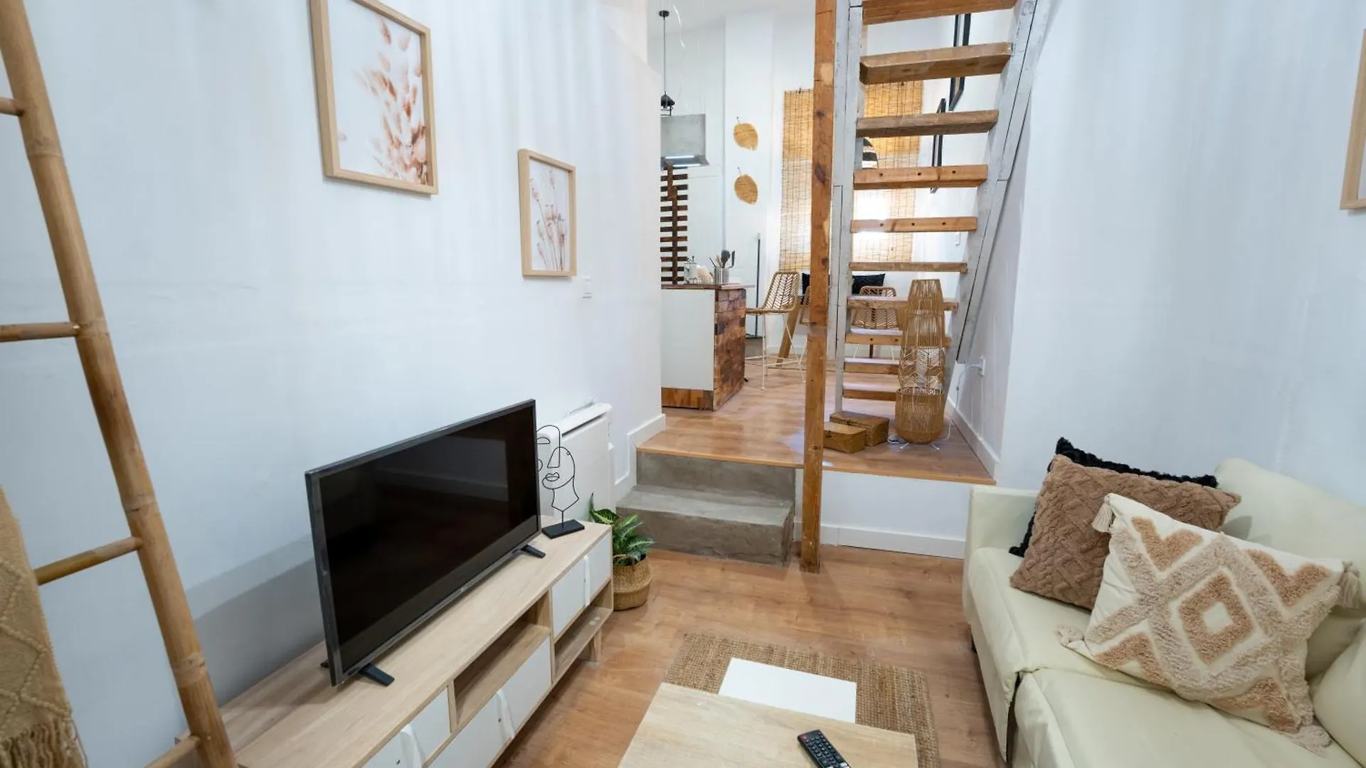 Apartment Davila Lofts By Urbanhosting Santander
