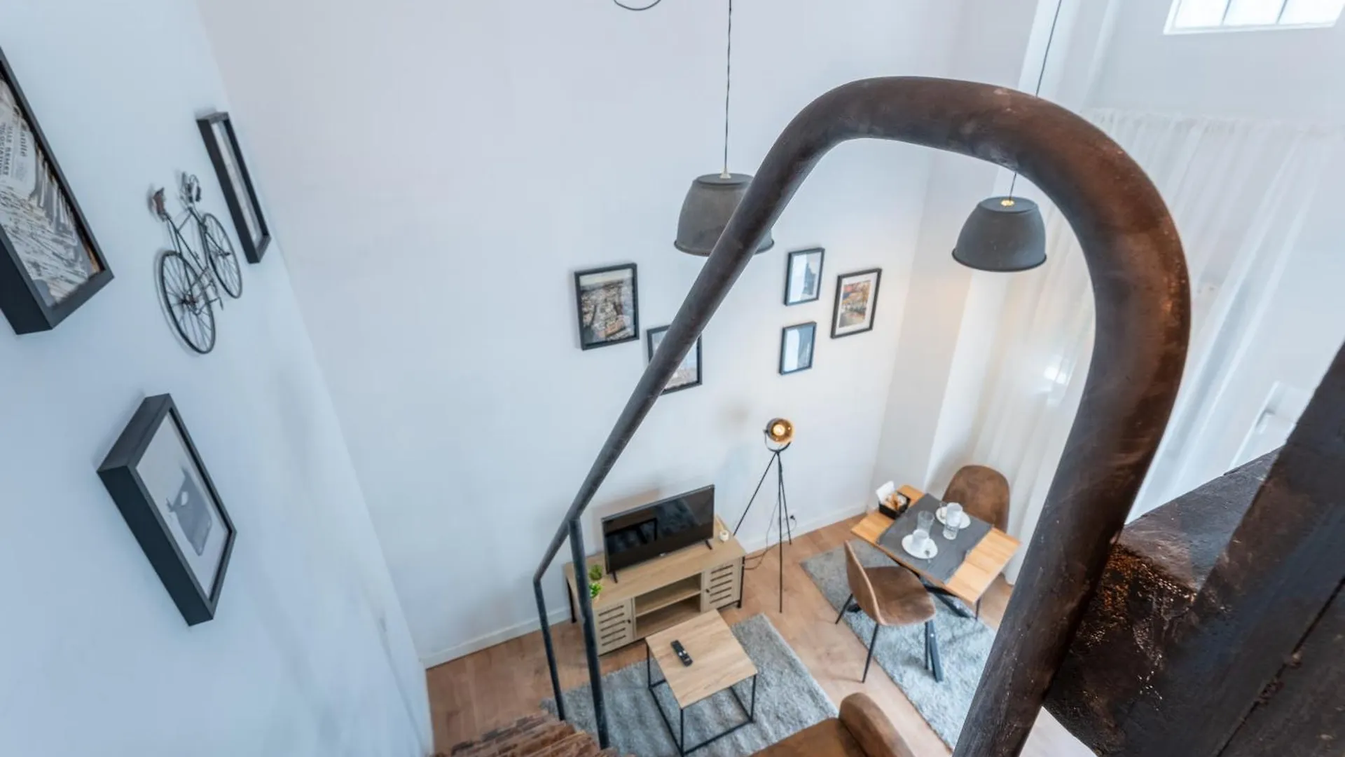 Apartment Davila Lofts By Urbanhosting Santander